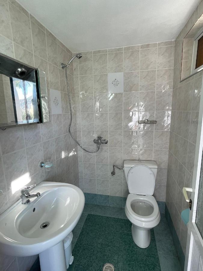 Villa 12 Sarandë Esterno foto
