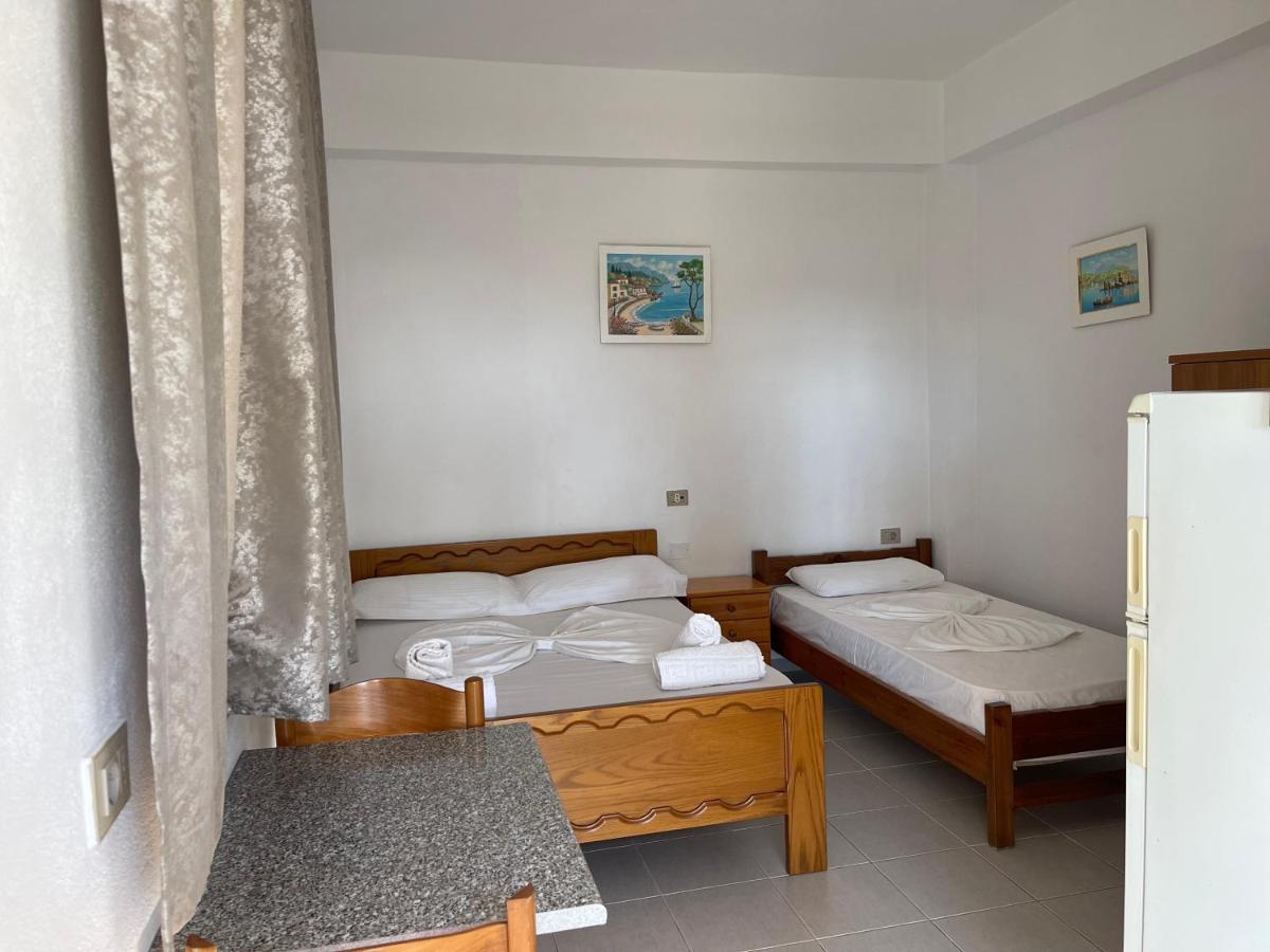 Villa 12 Sarandë Esterno foto