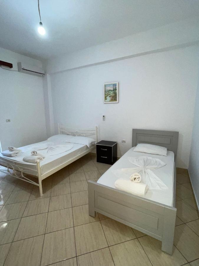 Villa 12 Sarandë Esterno foto