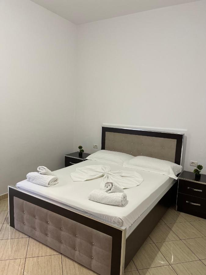 Villa 12 Sarandë Esterno foto