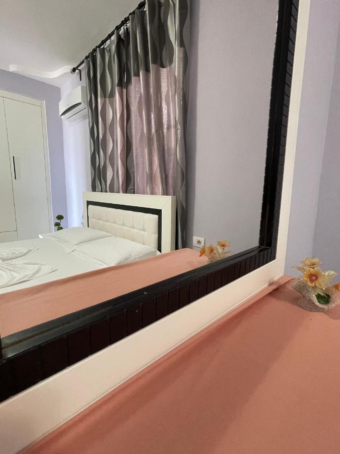 Villa 12 Sarandë Esterno foto