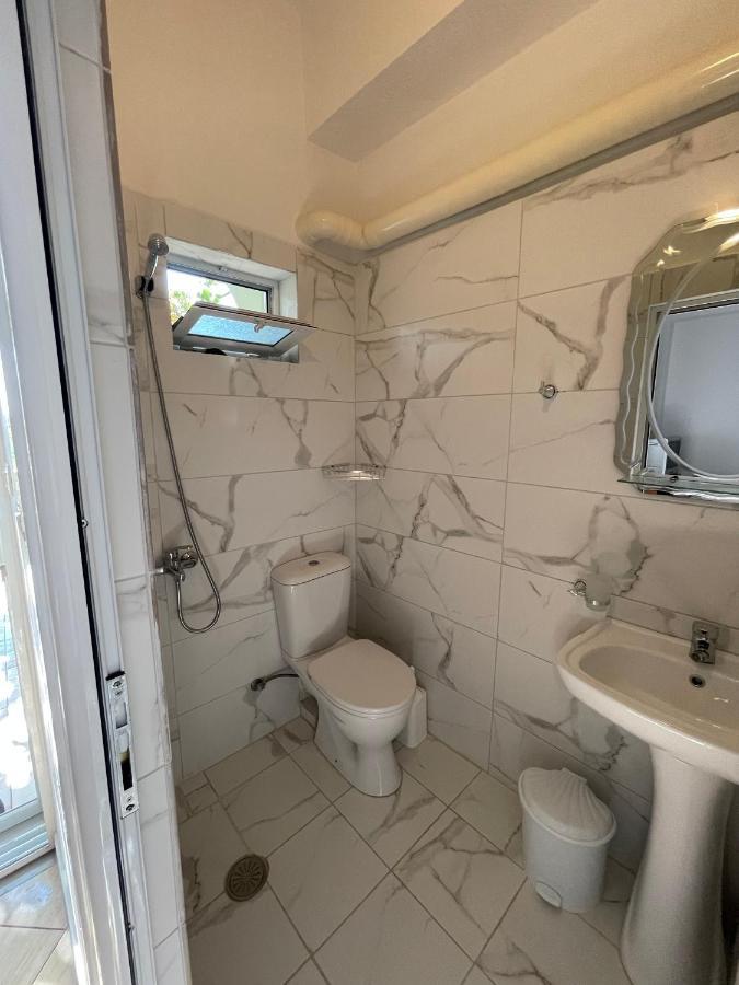 Villa 12 Sarandë Esterno foto
